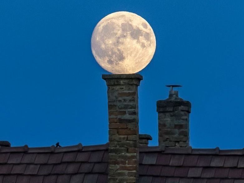 Titokzatos fény az éjszakában: Hogyan érinti a novemberi szuperhold Szegedet?