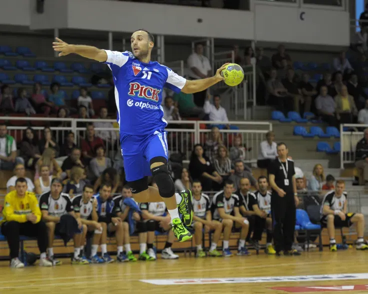 Roberto Parrondo kétszeres BL győztesként érkezett Szegedre, ahol EHF-kapát nyert a Kékkel 
