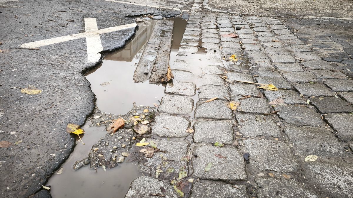 Kaotikus állapotok a Bécsi körúton. (Fotó: Tóth Norbert)