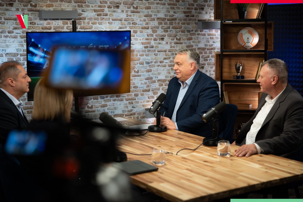 Orbán Viktor szakértőkkel beszélgetett a magyar labdarúgás jelenéről és jövőjéről 
