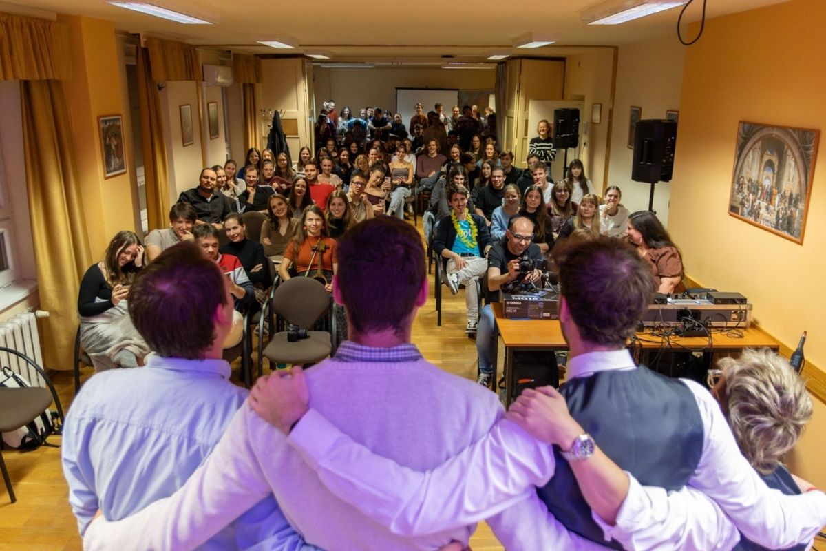 Összművészeti Est a Móra Ferenc Szakkollégiumban. (Fotó: Báló Andor)