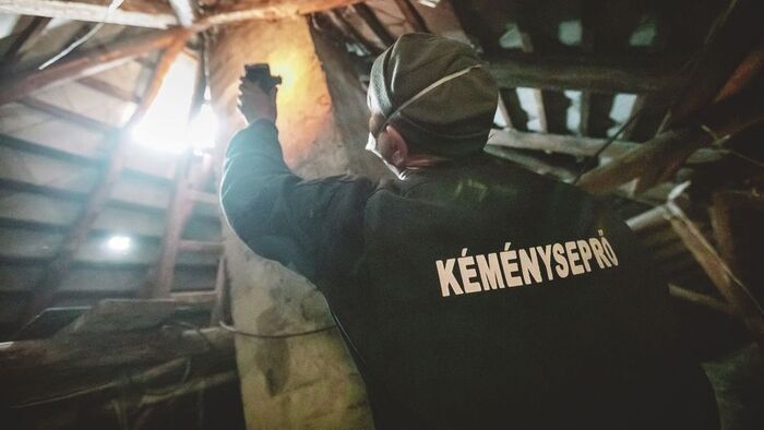 Csalók kéményseprő Szegeden: Így verik át az időseket!