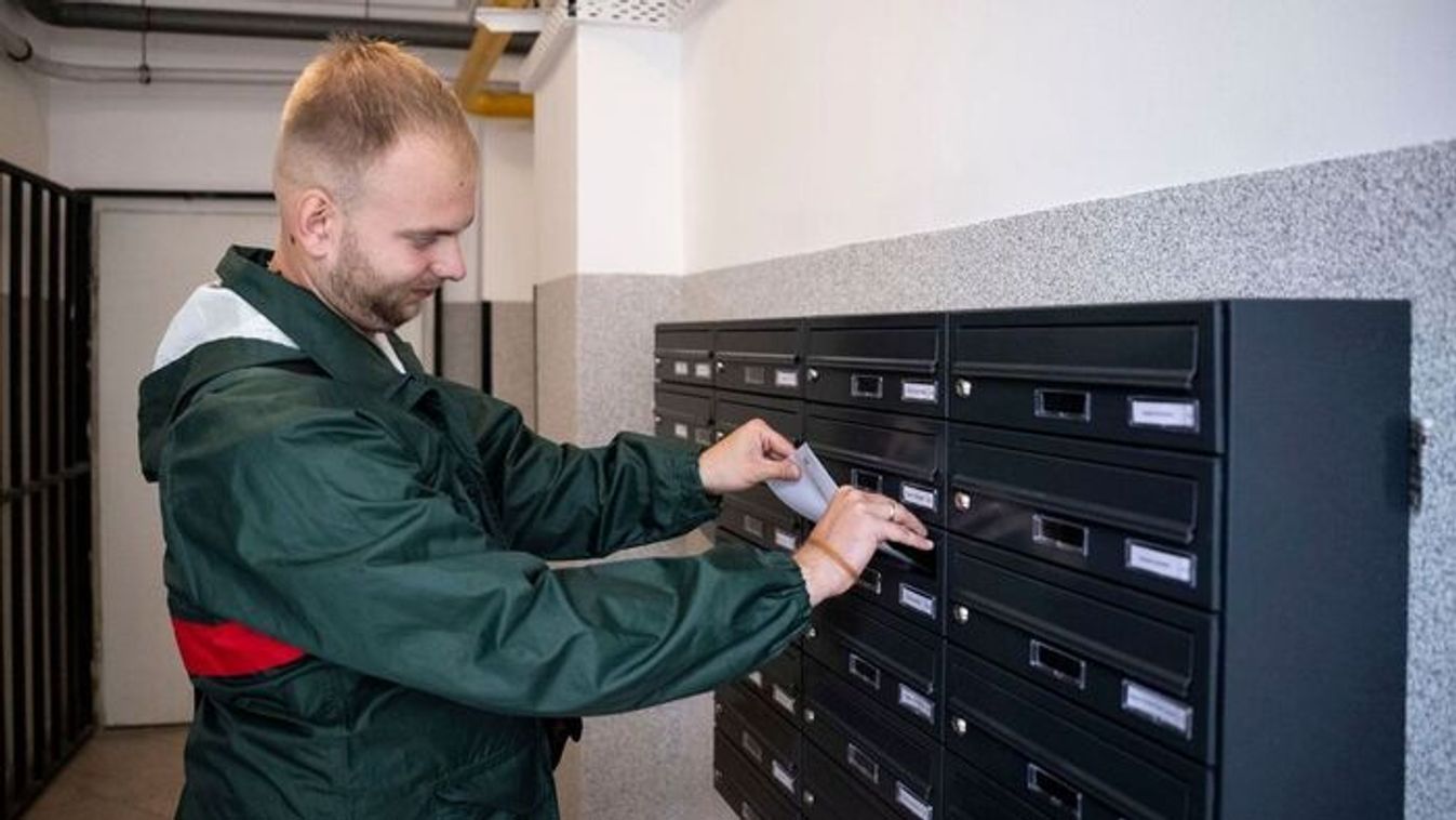 Félmillió magyar már visszaküldte a nemzeti konzultációt