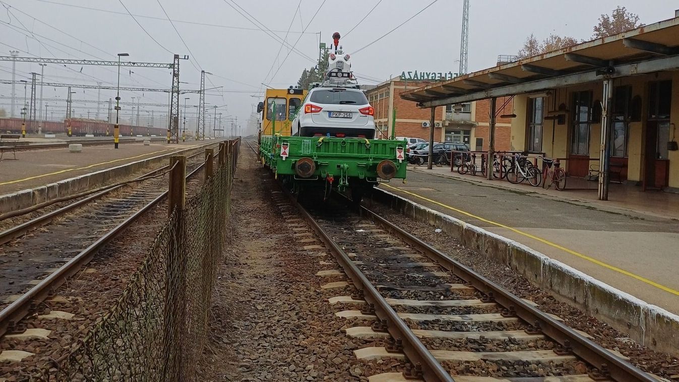 Ilyen járművet se gyakran látni a szegedi vasúton