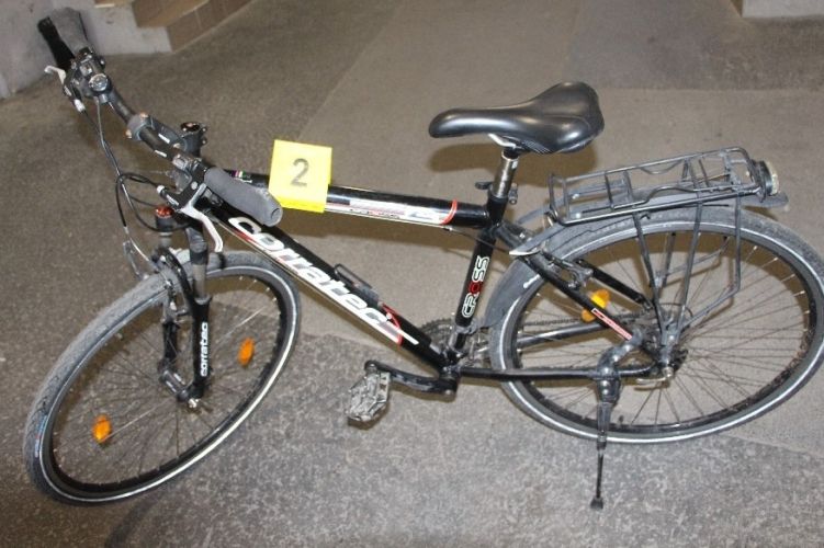 A jármű lopások célpontja sokszor a gondatlanul magárahagyott lezáratlan jármű. (Fotó: police.hu)