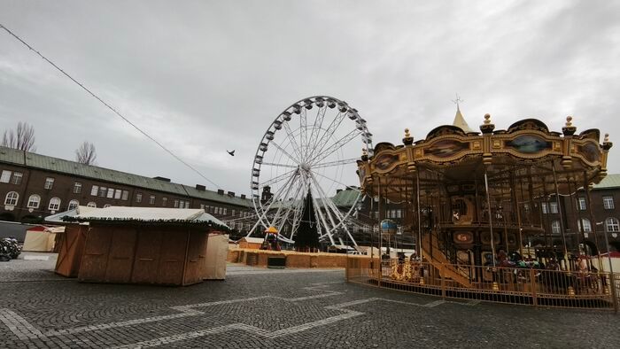 A Dóm téren lassan minden készen áll az ünnepekre +fotók +videó