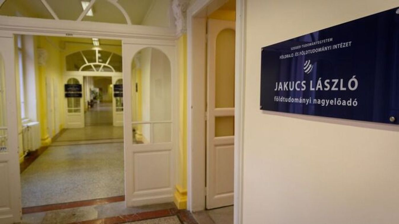 Száz millió forintos beruházást adtak át a Szegedi Tudományegyetemen