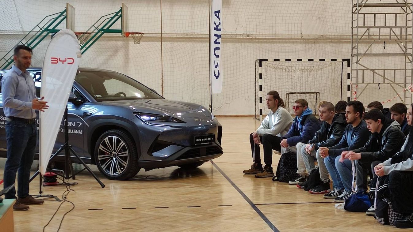 A jövő szakembereit keresi a szegedi BYD