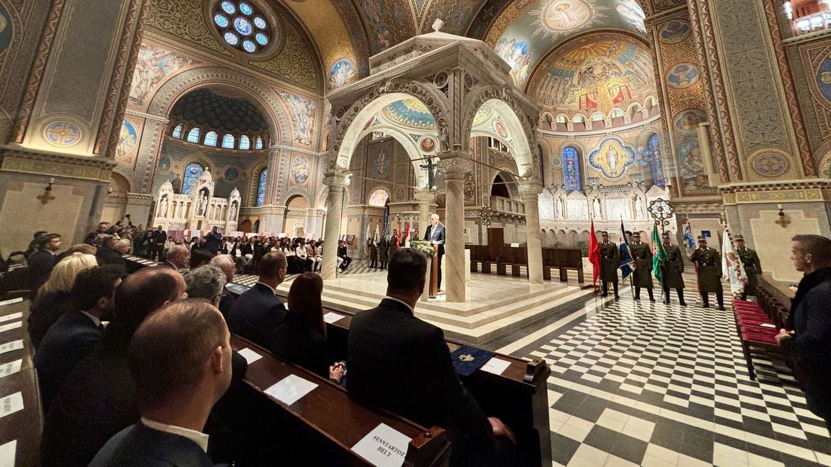 Jelképes a mai nap Szeged életében. (Fotó: SzegedMa)