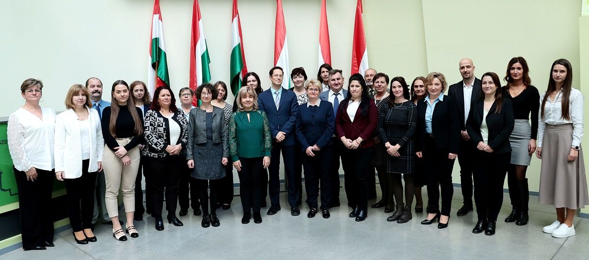 Az év köztisztviselőit díjazták Csongrád-Csanád vármegyében