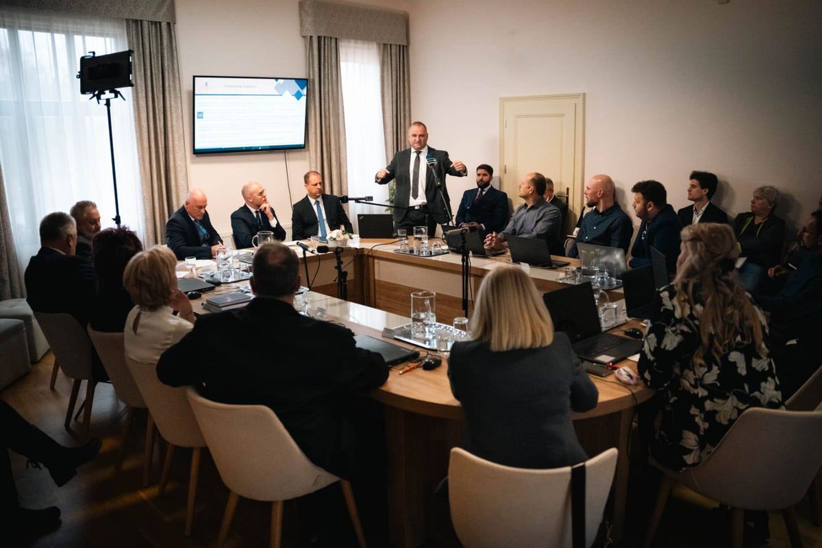 A bővített Algyői Tisza-híd teljesen átrajzolja a közlekedést. (Fotó: Czirbus Gábor/Facebook)