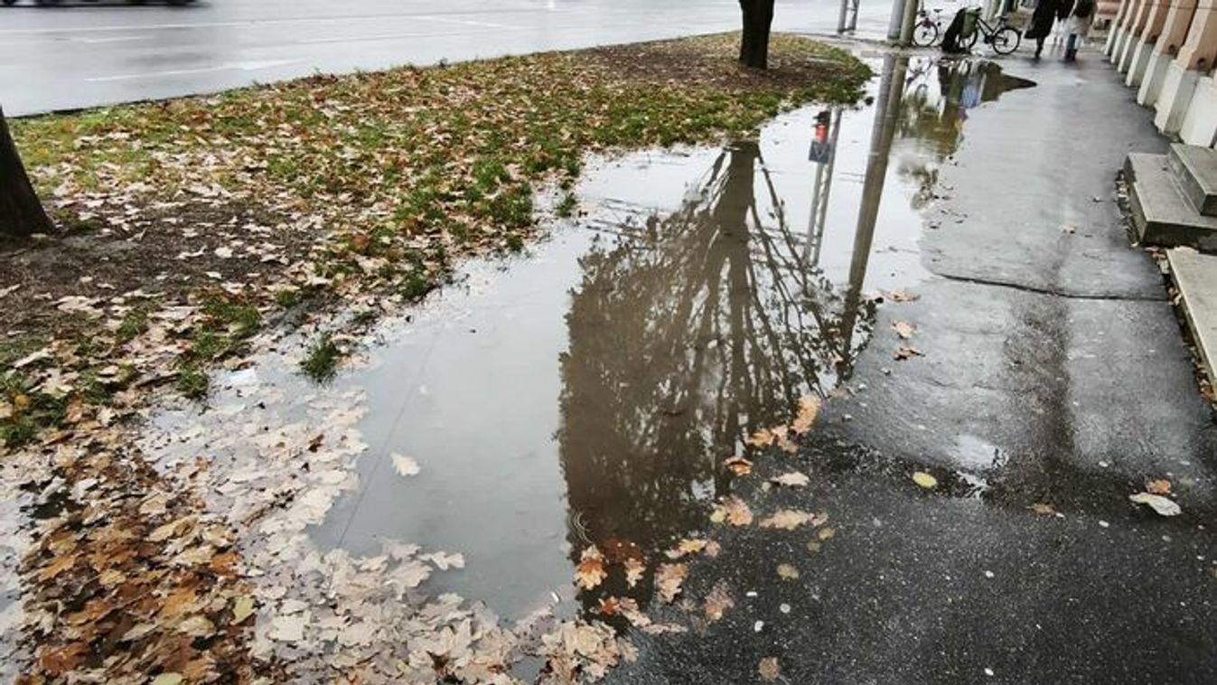 Íme az elmaradt járda javítások ára a Mars térnél +fotók +videó