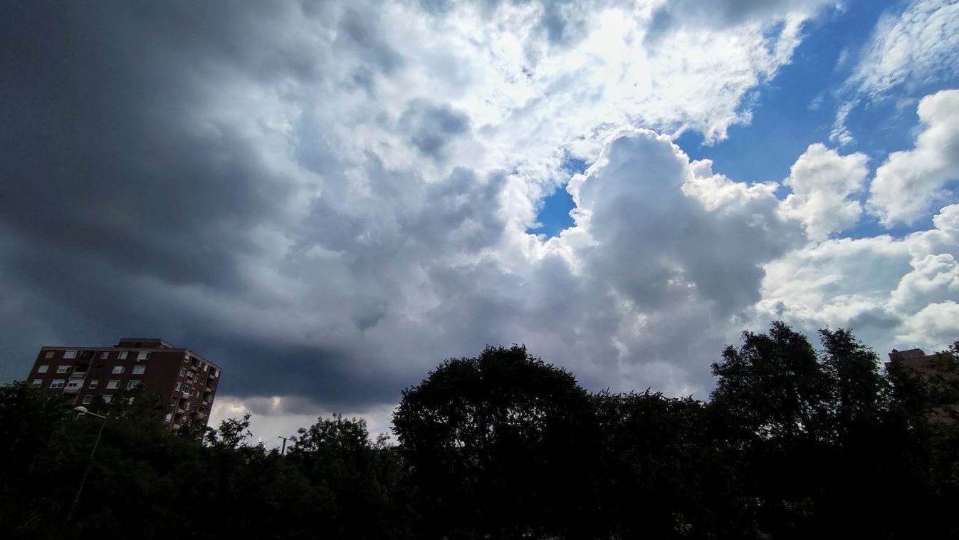 Lesújt a front: tomboló szél érkezik hétfőn Szegedre