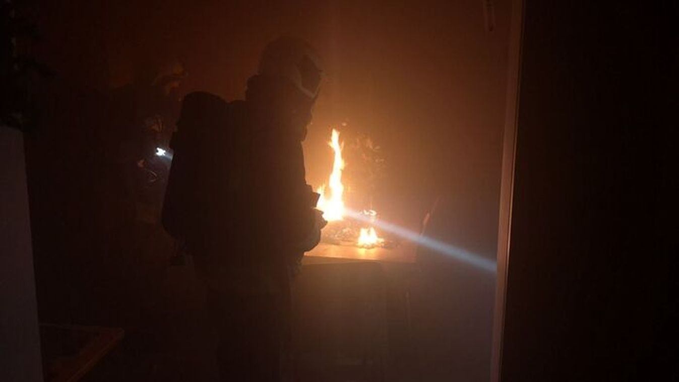 Ünnepi dekorációk, ünnepi tűzveszély: mit tehetünk?