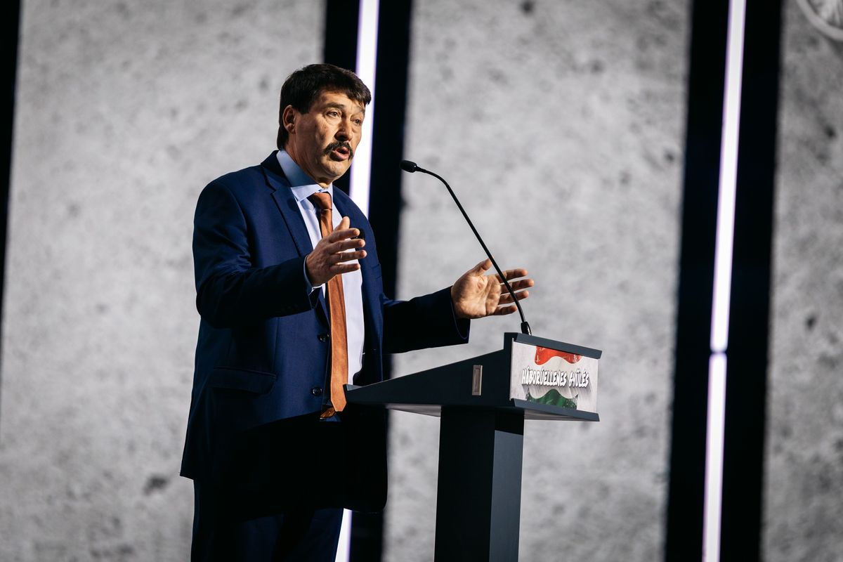 Áder János előadásában az elmúlt másfél évtized kormányzati fejlesztésein keresztül mutatta be Magyarország fejlődését