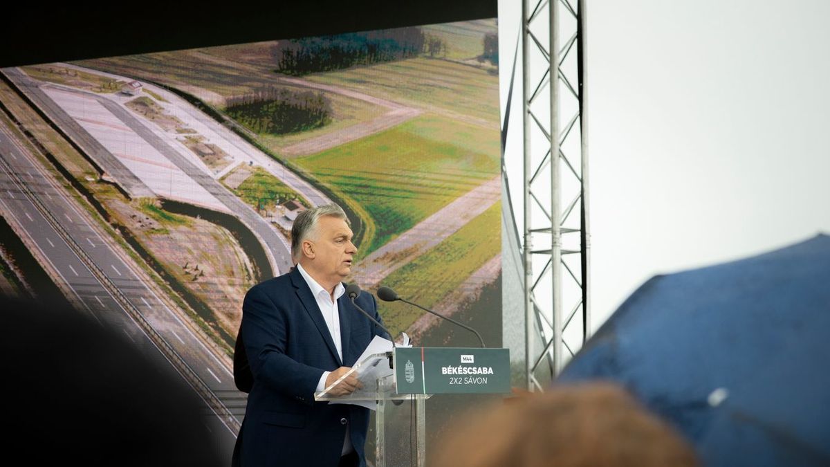 Újabb mérföldkőhöz érkezett az országépítés: új, 34 kilométeres szakassszal bővül az M4-es autópálya. (Fotó: MTI)