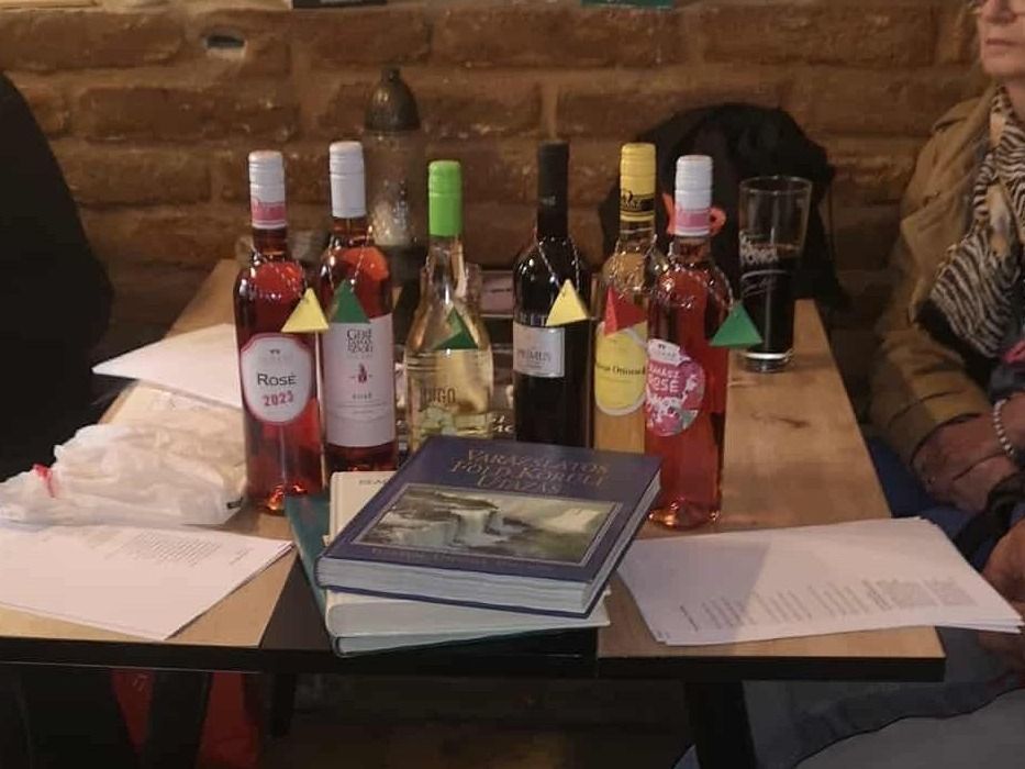 Szeged környékén a szőlőtermesztésnek és a borfogyasztásnak is nagy hagyománya volt. (Fotó: Amigo Köztársaság)