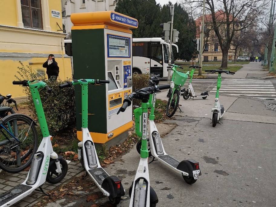 A "roller-káosz" már a tömegközlekedés igénybevételét is nehezíti Szegeden?