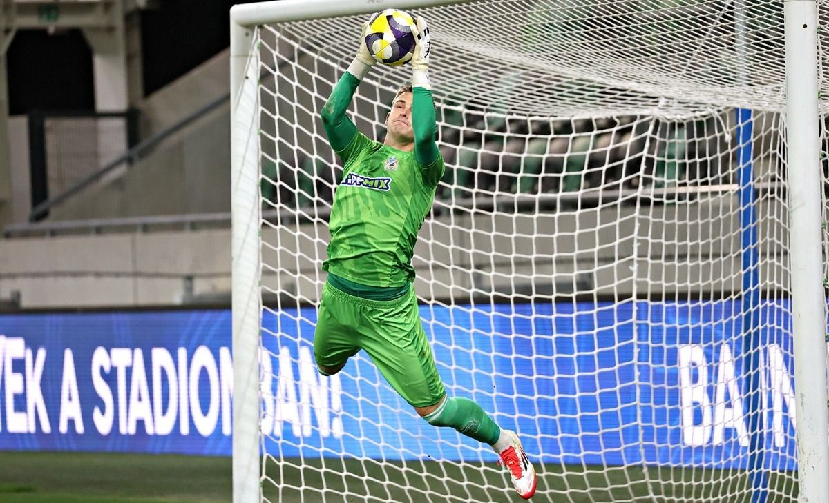 Ha valamire, a védelemre és a kapusteljesítményre nem lehet panasz. (Fotó: Gémes Sándor)