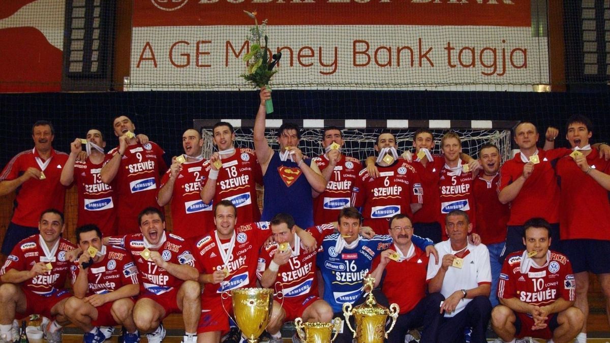 A 2006-os szegedi csapat, amely elhódította Magyar Kupát. (Forrás: Pick Szeged)