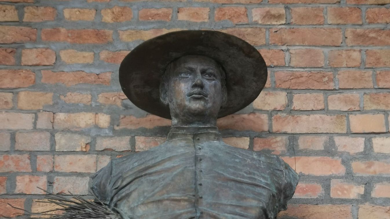 Dóm téri Pantheon: Kálmány Lajos, a szegedi nagytáj krónikása