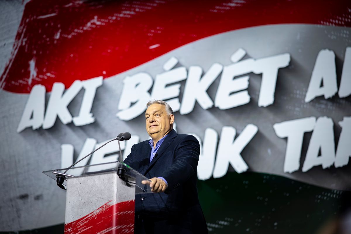 Történelmi távlatból szólt Orbán Viktor a szegedi DPK gyűlésen