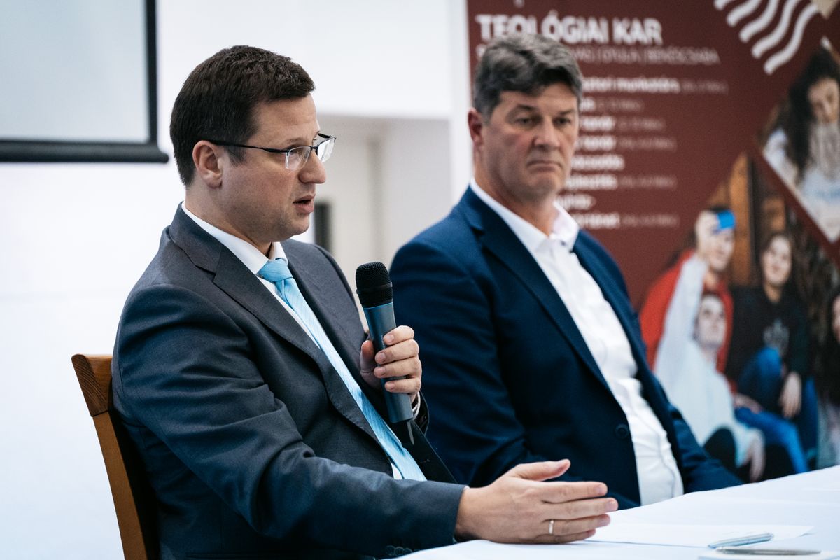 Gulyás Gergely rendszeresen támogatja Mihálffy Béla munkáját, ami Szegedet és a Homokhátságot segíti 