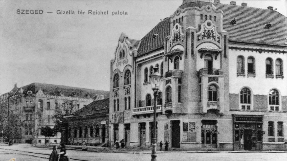 A Raichl-palota Szegeden az akkor még Gizella téren ismert Aradi vértanúk terén 1913-ba