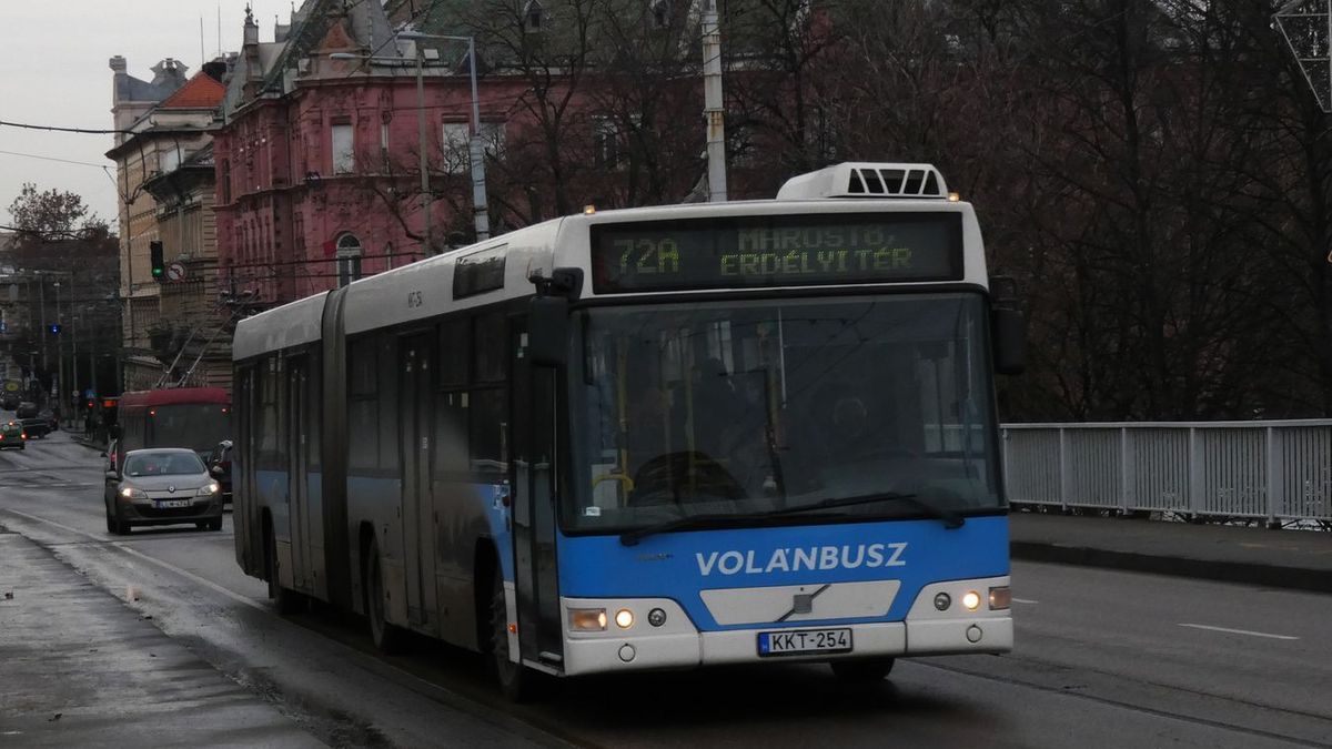 Januártól átalakul a megszokott menetrend. (Fotó: SzegedMA)