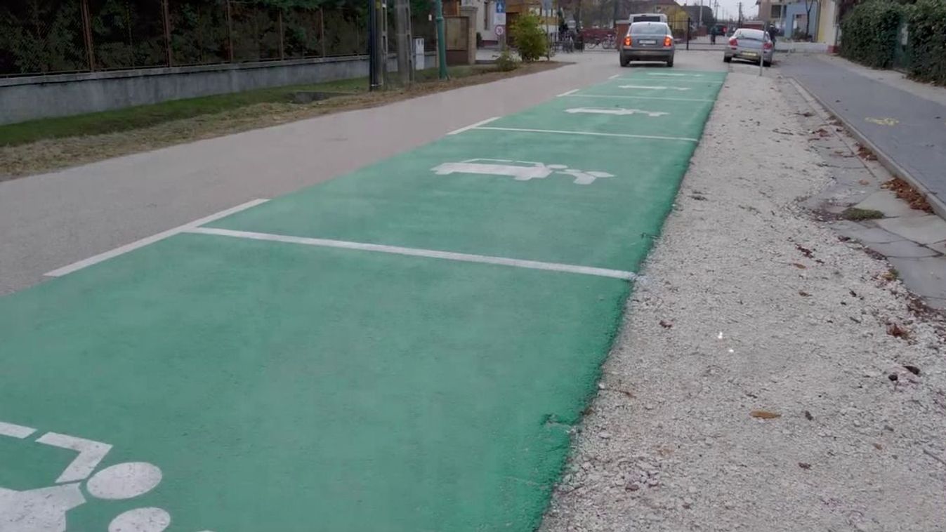 A szomszédban már működik: itt egy jó példa Szegednek a reggeli csúcsban +videó