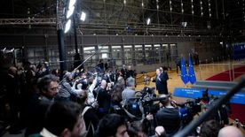 Magyarország nem asszisztál a háború pénzeléséhez