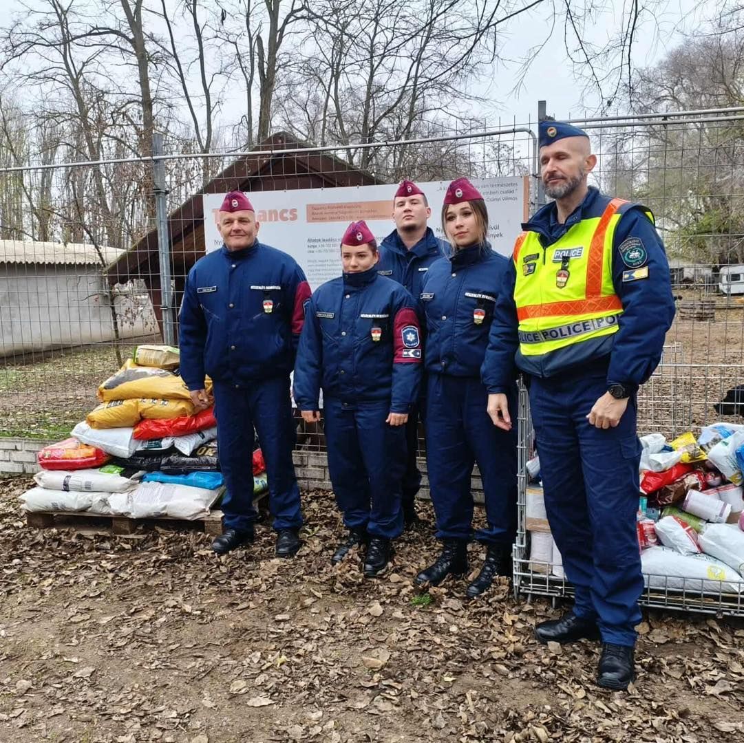 A járőr képzésben résztvevők aktívan hozzájárultak a szegedi állatvédelem munkájához. (Fotó: Facebook/Tappancs Állatvédő Alapítvány)