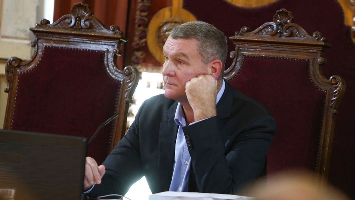 Botka László nem csak a baloldalon, de a sport világában is keresi a helyét, egyelőre sikertelenül