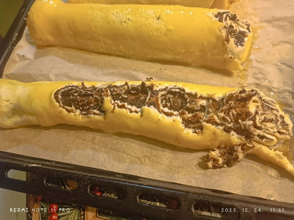 Egy ablakpárkányra tett bejgli lett egy különös történet főszereplője.