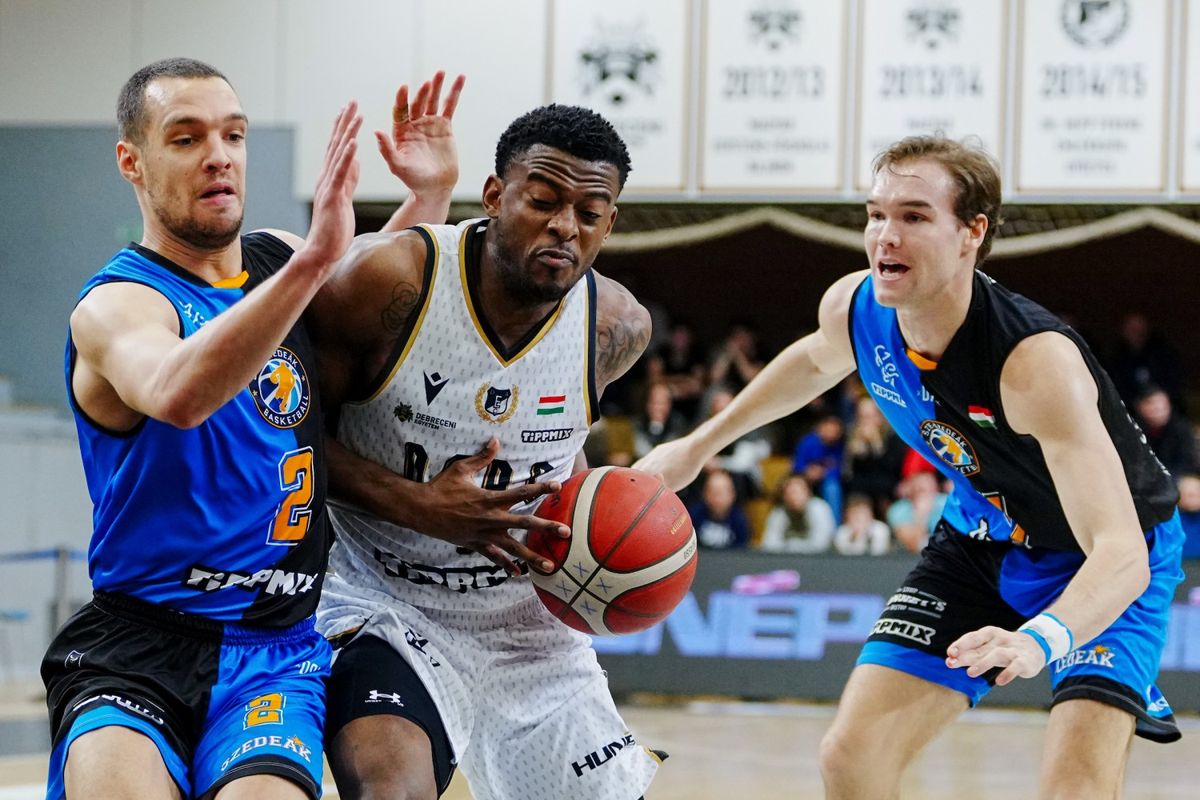 Végig futott az eredmény után, kikapott Debrecenben az SZTE-Szedeák. (Fotó: Derencsényi István)Végig futott az eredmény után, kikapott Debrecenben az SZTE-Szedeák. (Fotó: Derencsényi István)