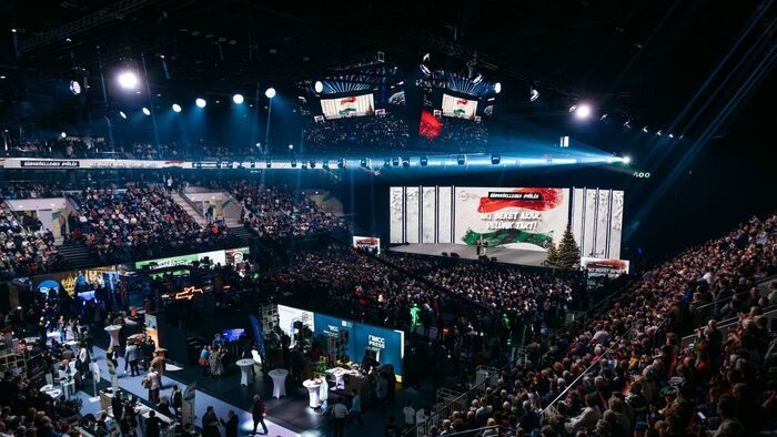 Telt ház, világos üzenet: polgári erődemonstráció Szegeden