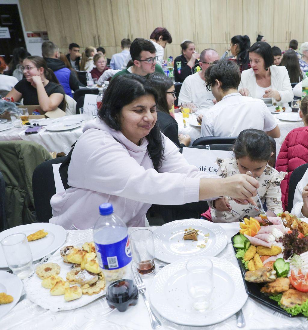 Szeged – 2025.12.18. ÁGOTA Játszóházas karácsonyi ünnepség a Csongor téri nagyteremben.
Képen: 
Fotó: Karnok Csaba (KC)