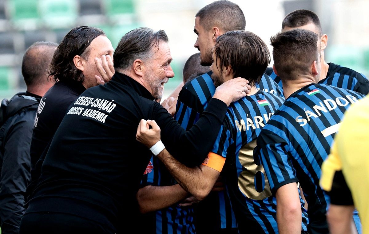 Látszódik a pályán, hogy együtt a csapat, képesek egymásért küzdeni. (Fotó: Gémes Sándor)