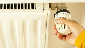 Négyszeresére emelkedhet a rezsi: új adót vezetne be Brüsszel