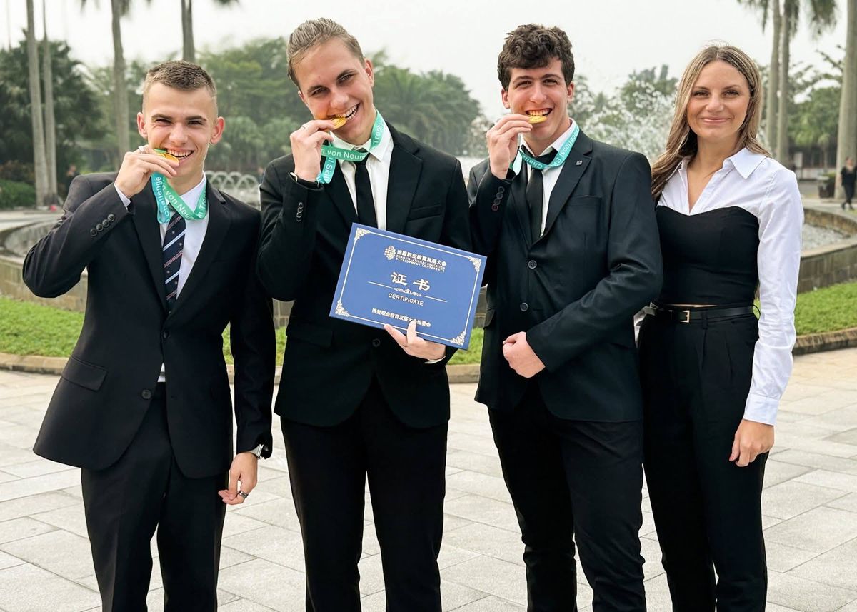 Kínából hoztak haza az első heleyzést a szegedi és mórahalmi fiatalok