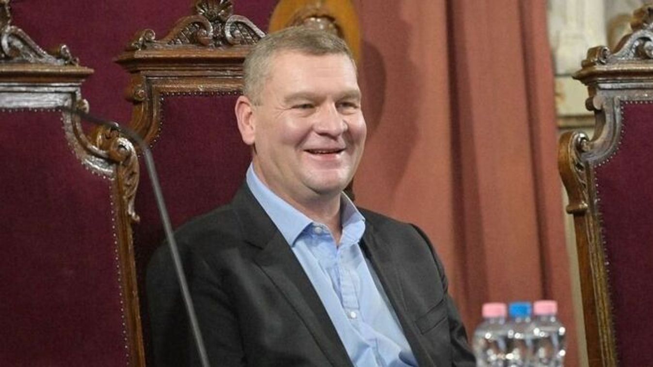 Nehéz terhet ró a városvezetés a szegedi vendéglátósokra