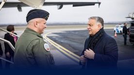 Orbán Viktor fáradhatatlan: a hétvégét is munkával tölti