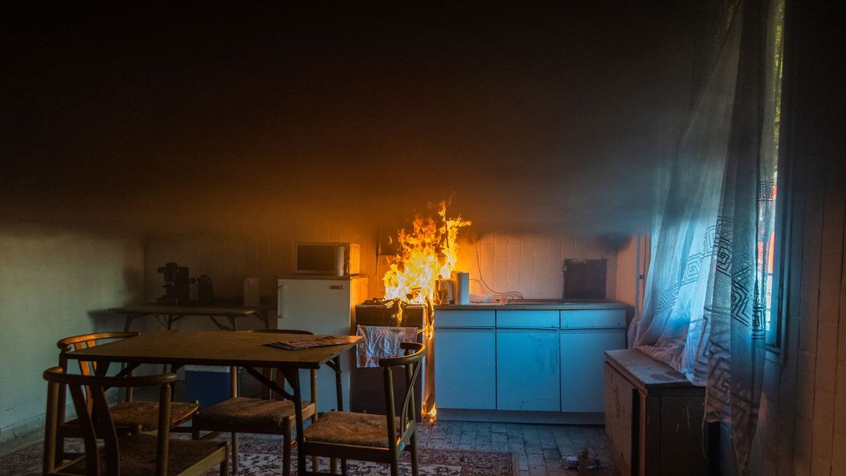 További részleteket közölt a katasztrófavédelem a szombati szegedi lakástűzről