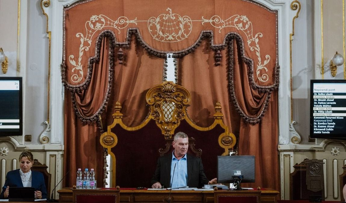 Botka László többször is látványosan kifejezte közeledését a Tisza Párt irányába. (Fotó: kerekes)