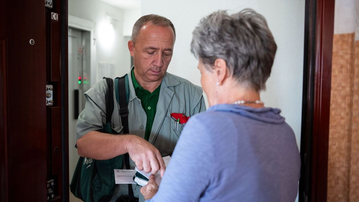 Megszavazta a parlament, lépcsőzetes formában bevezetik Magyarországon a 14. havi nyugdíjat. (Fotó: MTI)