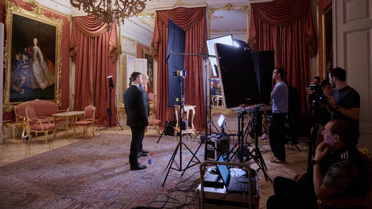 Sulyok Tamás és Kapu Tibor tartja az újévi köszöntőt a közmédia csatornáin. (Fotó: Bartos Gyula)