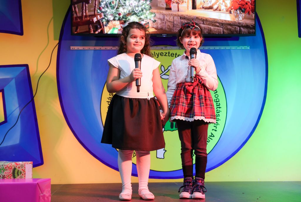 Szeged – 2025.12.18. ÁGOTA Játszóházas karácsonyi ünnepség a Csongor téri nagyteremben.
Képen: 
Fotó: Karnok Csaba (KC)