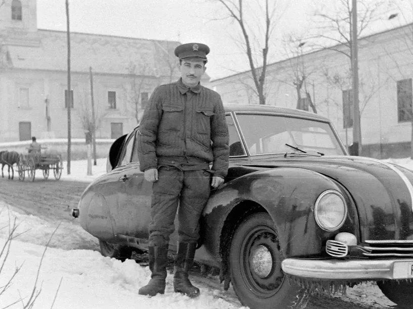 Egészen más volt a karácsony a diktatúrában. Szőreg (ekkor önálló, ma a város része), Szerb utca. (Fotó: Fortepan)