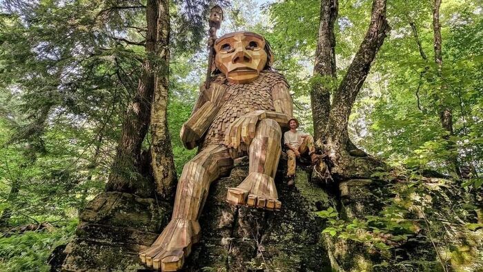 Így kerülhetne világhírű troll szobor Szegedre is