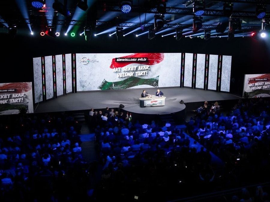 Minden eddiginél nagyobbnak ígérkezik a szegedi háborúellenes nagygyűlés